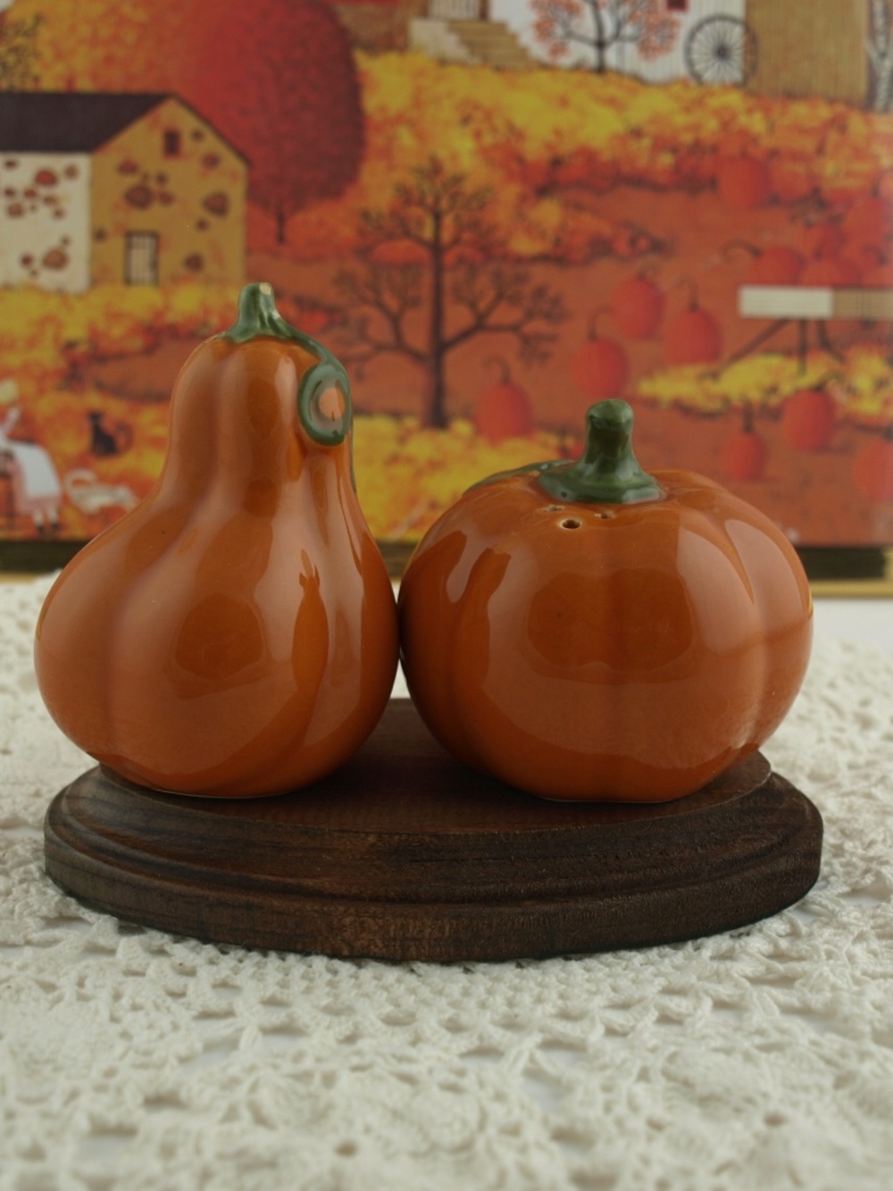 Salt and Pepper Shakers- VTG Ceramic Fall Pumpkin - FALL